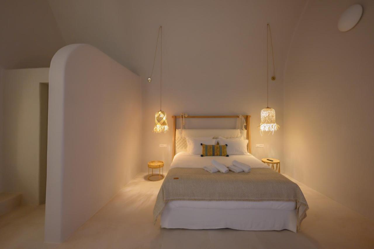 Elements Cave Suites Меґалохорі Екстер'єр фото