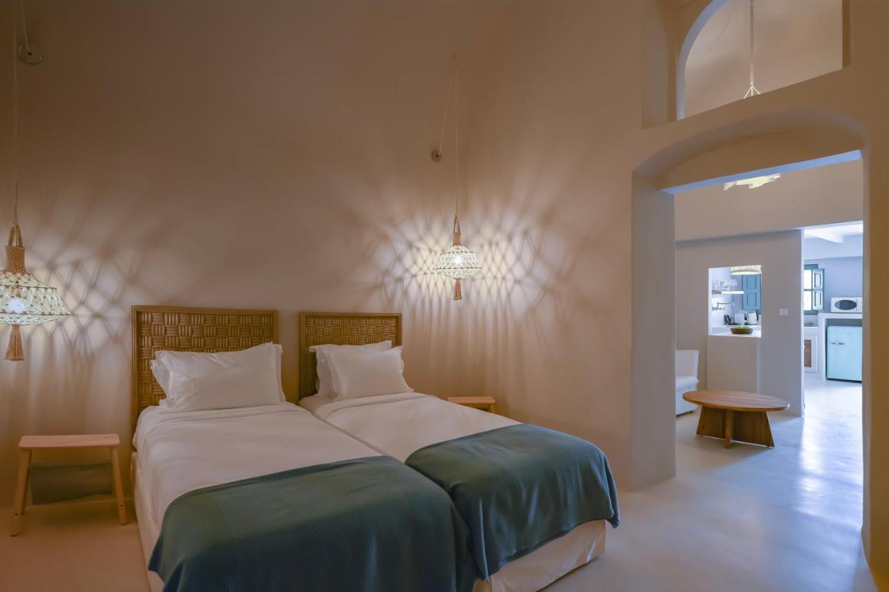 Elements Cave Suites Меґалохорі Екстер'єр фото
