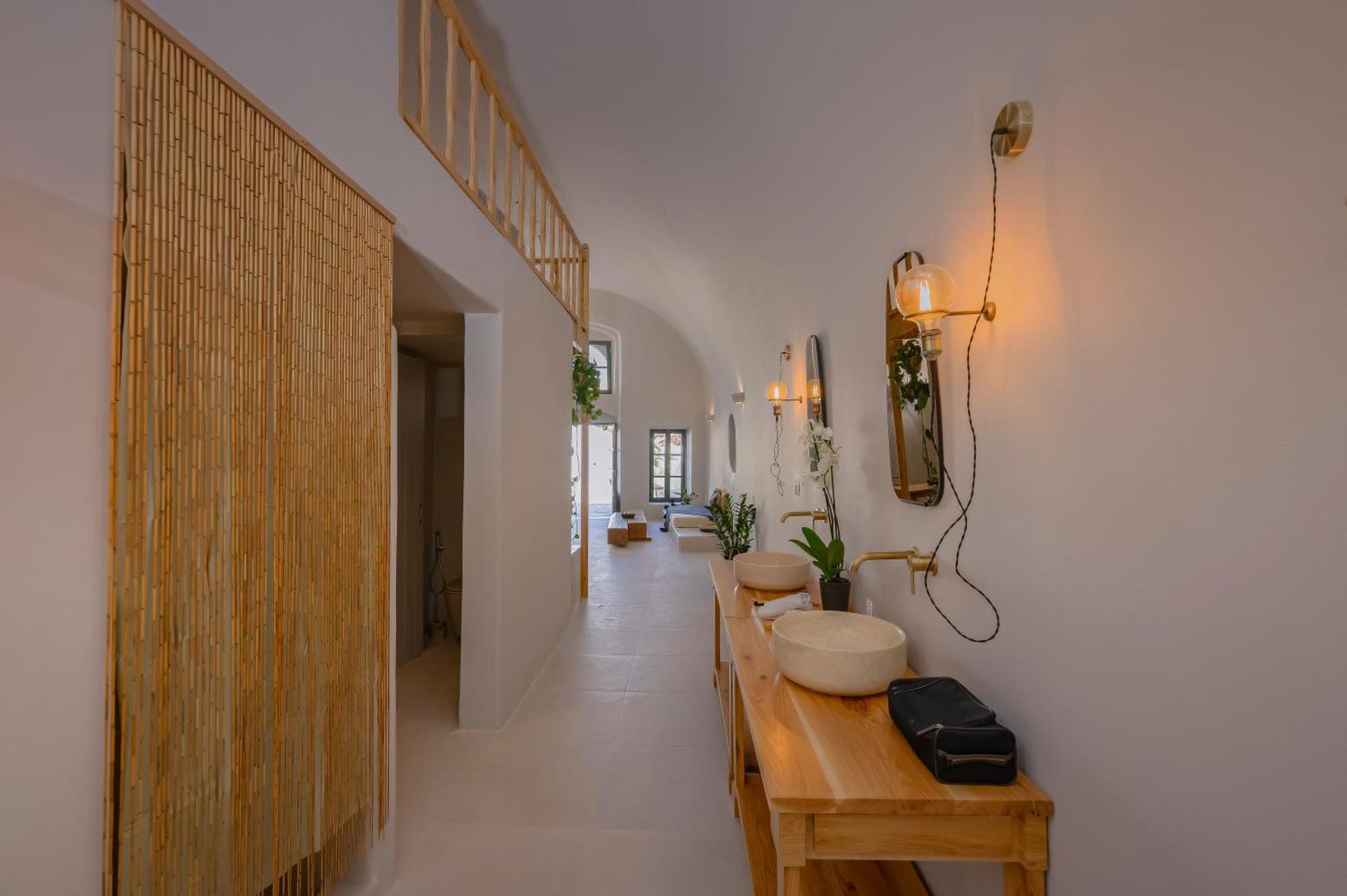 Elements Cave Suites Меґалохорі Номер фото