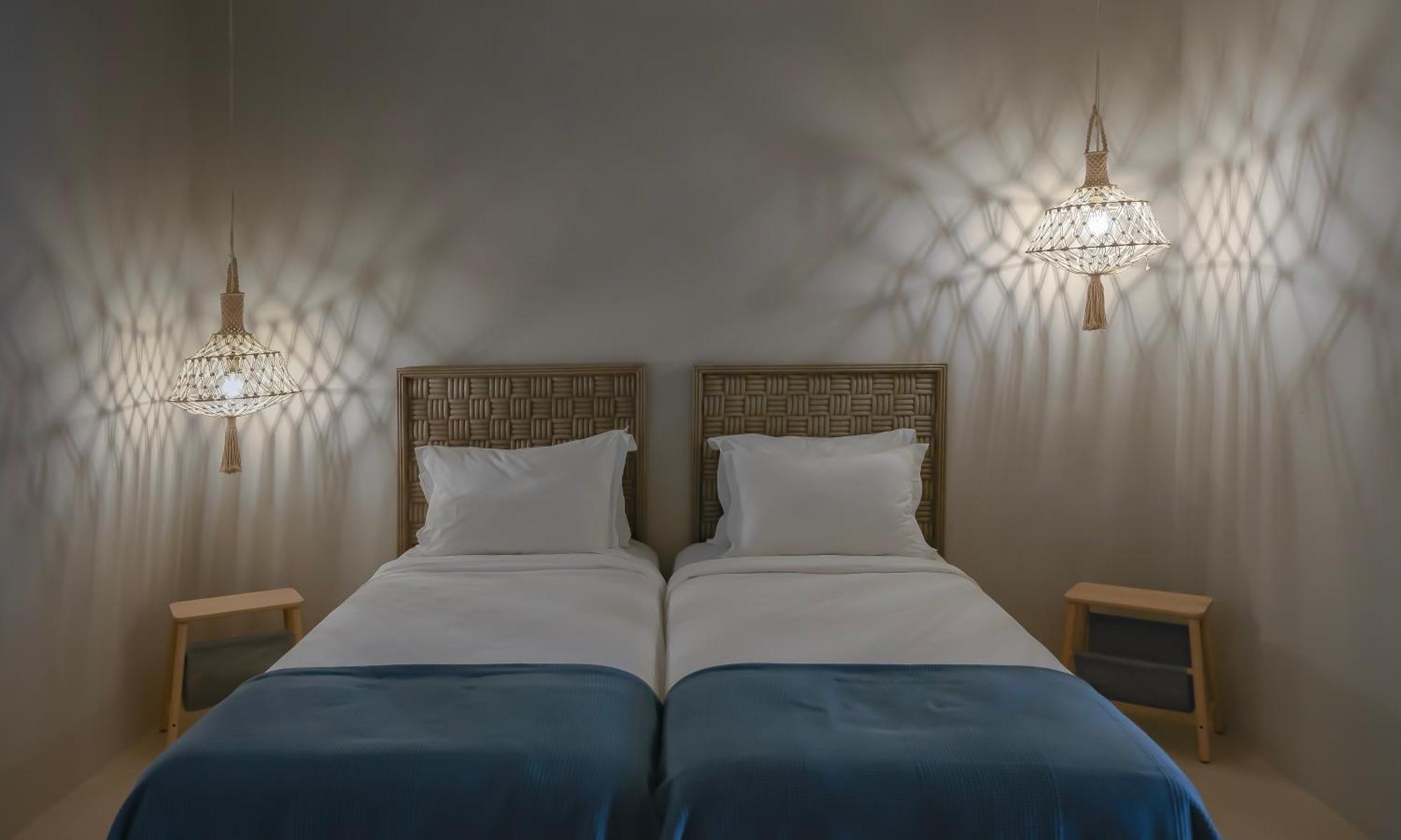 Elements Cave Suites Меґалохорі Номер фото