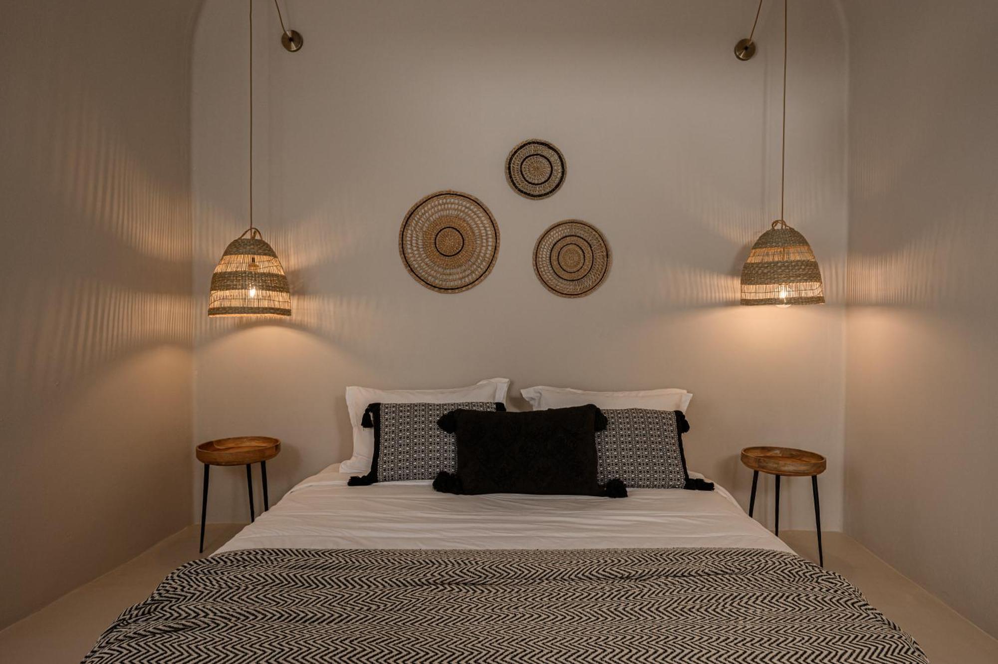 Elements Cave Suites Меґалохорі Номер фото
